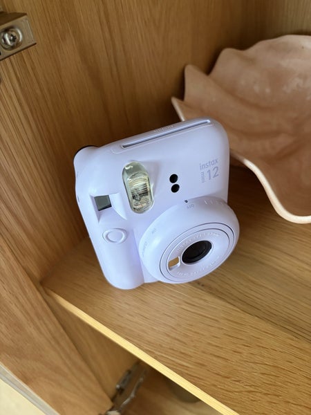 Instax Mini 12 + Case Carousel 1