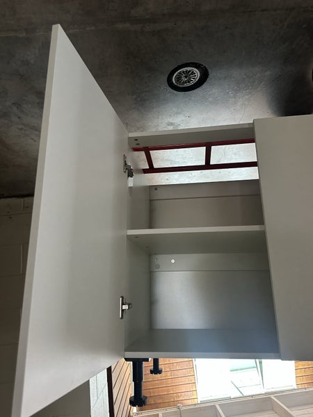 Kitchen cabinet and doors 900 wide Carousel 2