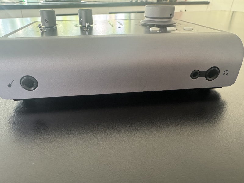 Audient ID14 Audio Interface64764209476994112