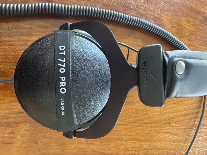 Beyerdynamic DT770 Pro 250 Ohm Headphones Carousel 2