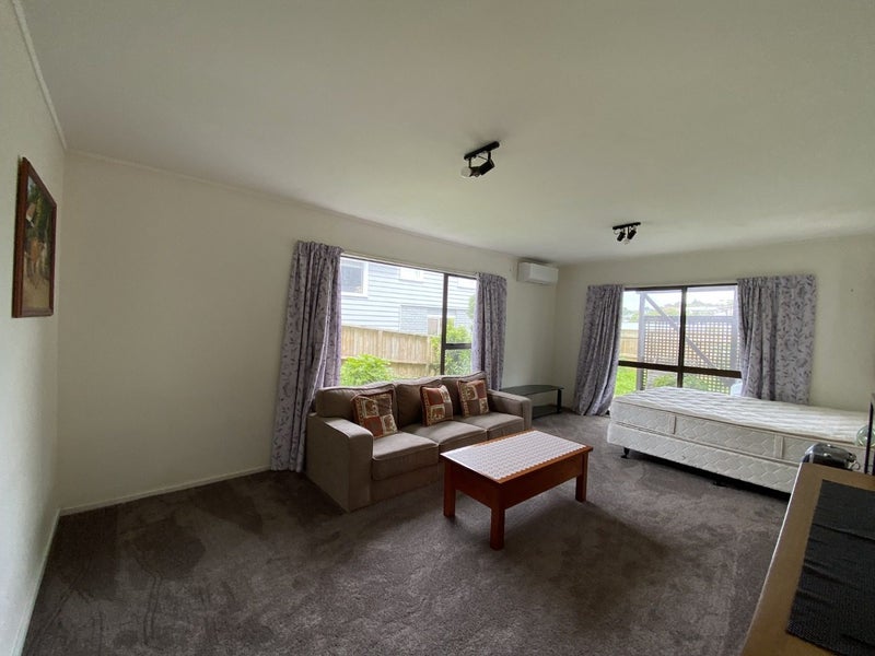 Ngaio, 4 bedrooms64764543709827113