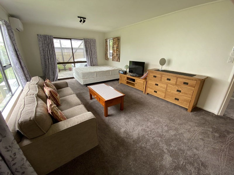 Ngaio, 4 bedrooms64764543709827114