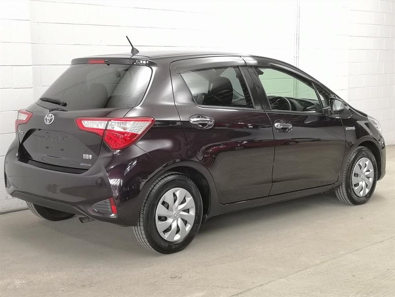 2018 Toyota Vitz Hybrid Yaris with Low km / Sim...64769093888258111