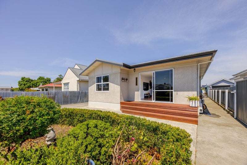 Let's Go Swimming!64769393075971111