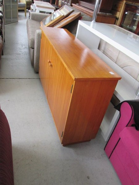 2307SMALL WOODEN RIMU BUFFET Carousel 3