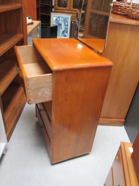 2311 CUTE VINTAGE RIMU DRESSING TABLE Carousel 2