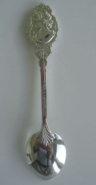 Wanganui Girls College Teaspoon Carousel 3