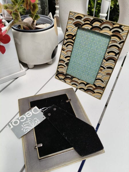 Pair of unused metal emailed photo frames by Decor Carousel 1