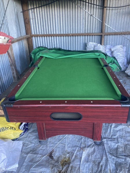 Pool table64770246061571110