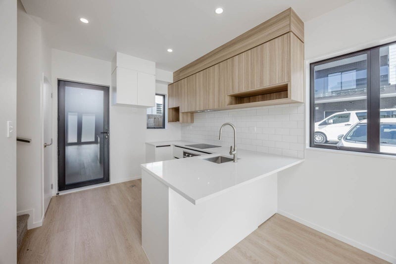 Onehunga, 2 bedrooms64770386411778110