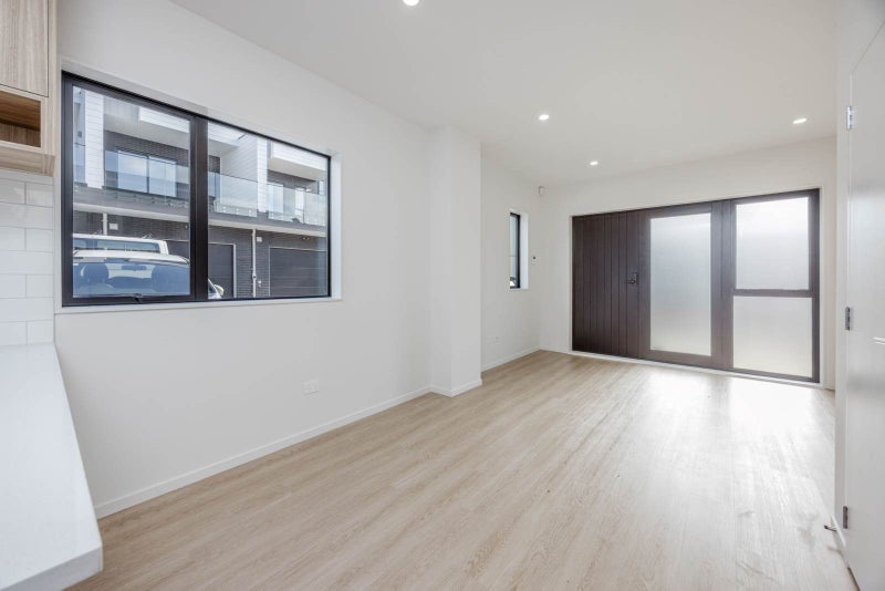 Onehunga, 2 bedrooms64770386411778111