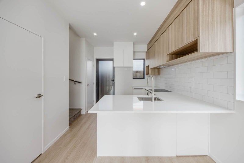 Onehunga, 2 bedrooms64770386411778112