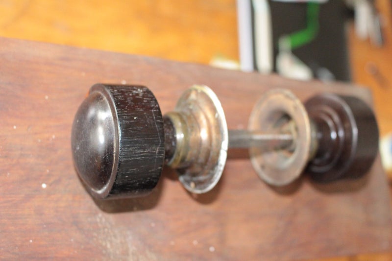 AN ORIGINAL 1905 VILLA STYLE EBONY DOOR HANDLE SET IN VERY GOOD CONDITION Carousel 2