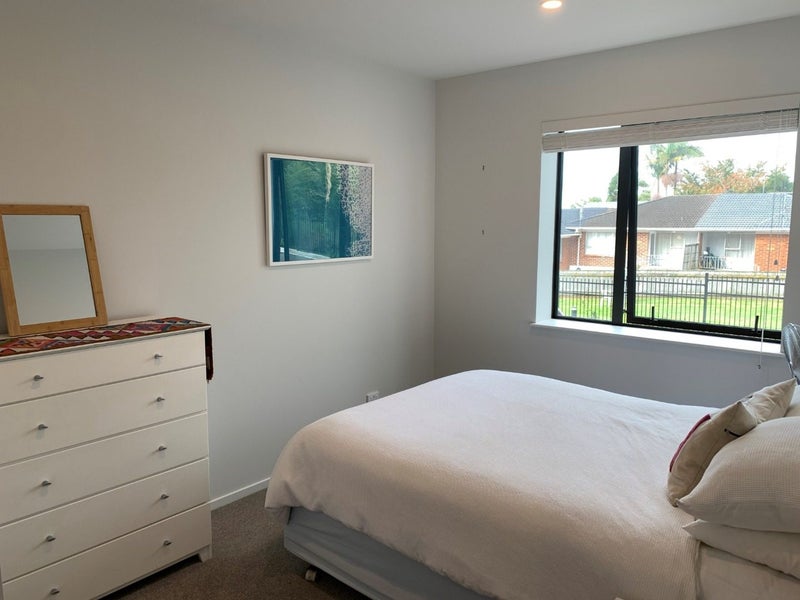 Onehunga, 2 bedrooms64770693331202114