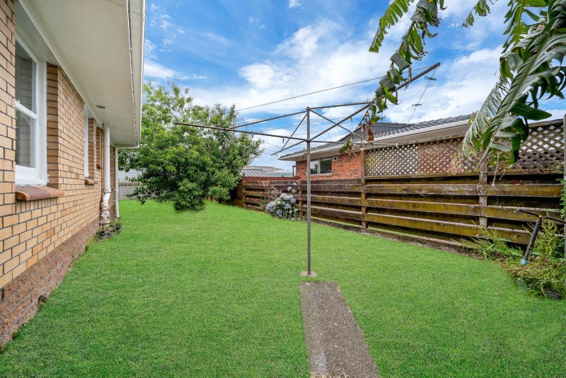 Prime Location Corner Gem in Papatoetoe!64770680396161110