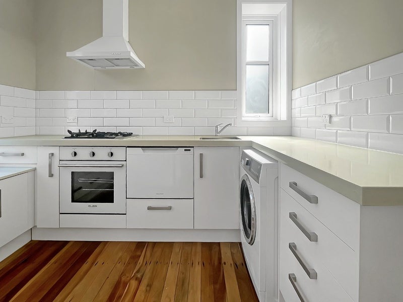 Thorndon, 2 bedrooms64770976775426111