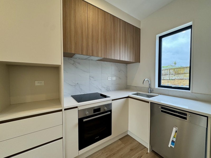 Mangere Bridge, 2 bedrooms64770976863617112