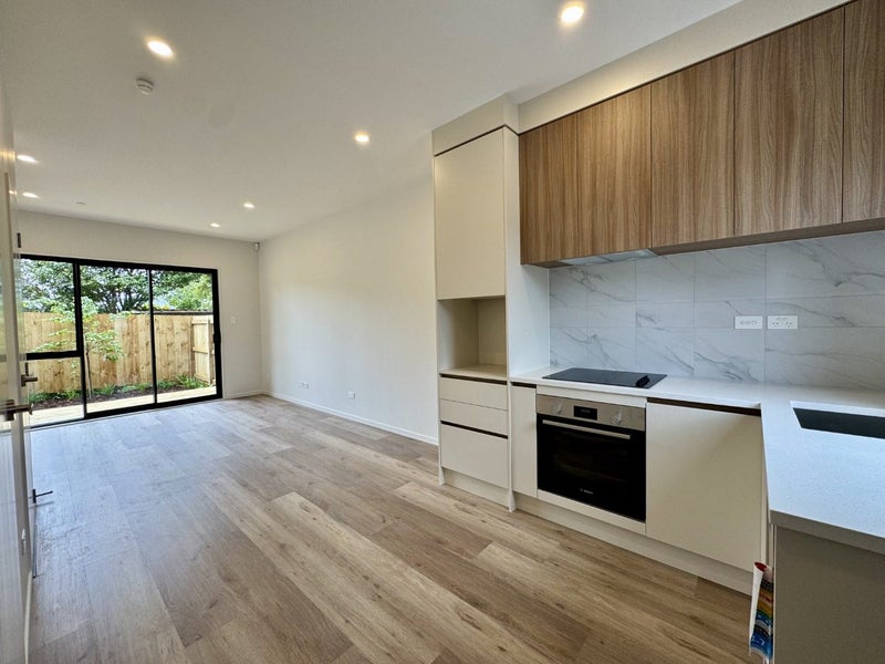 Mangere Bridge, 2 bedrooms64770976863617113