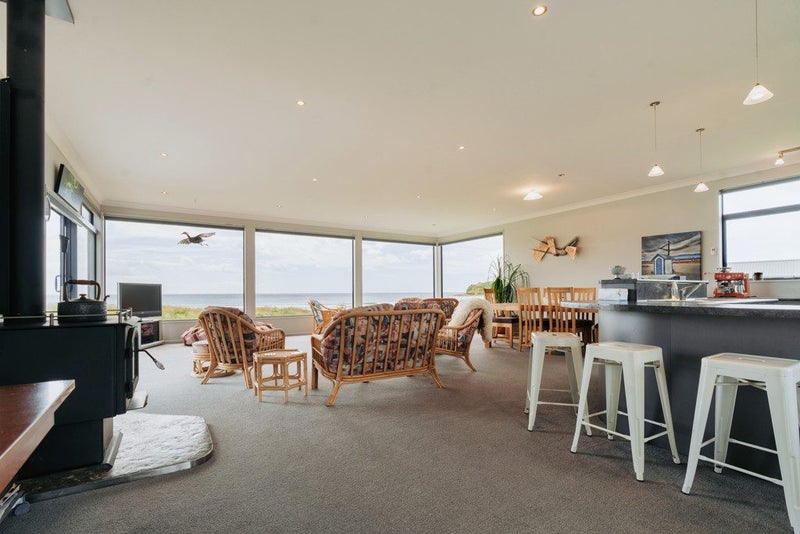 Surf's up64780473247617114