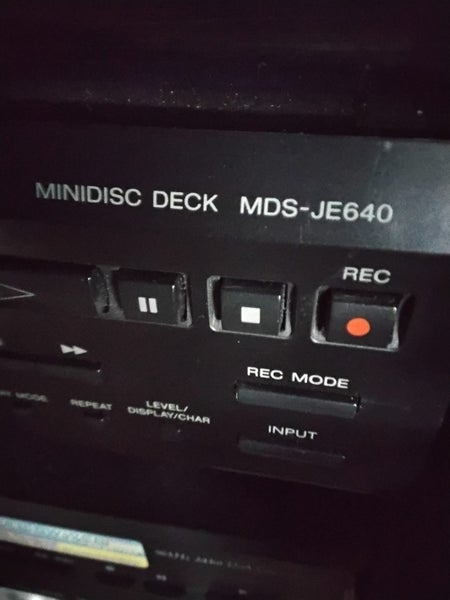Sony MiniDisc player MDS-JE640 Carousel 6