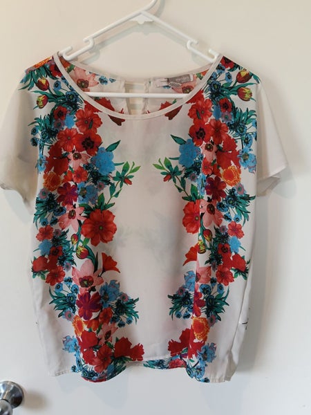 Forever21 Contemporary Short Sleeve Blouse Carousel 1