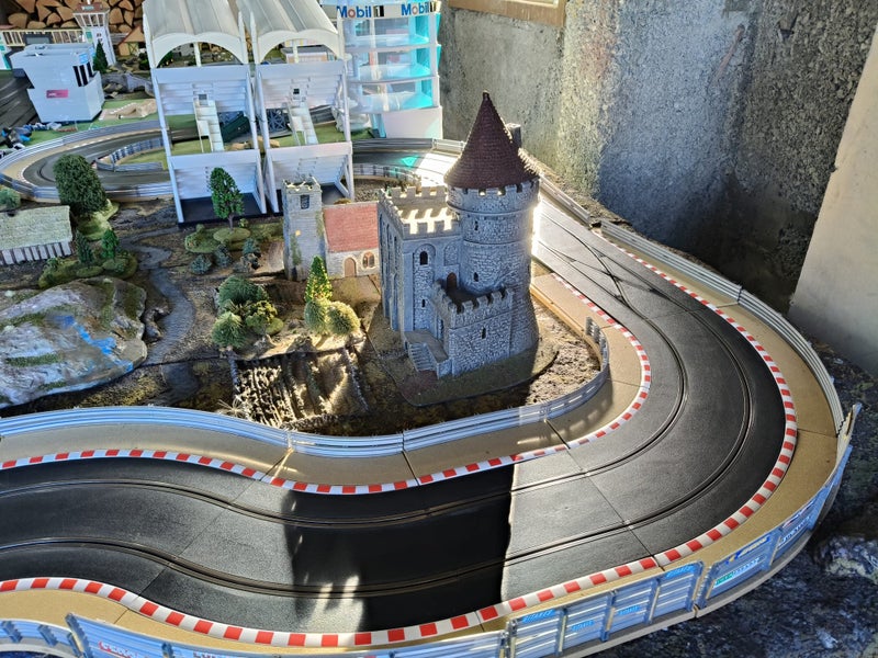 Digital Scalextric Layout and Scenery. Carousel 19
