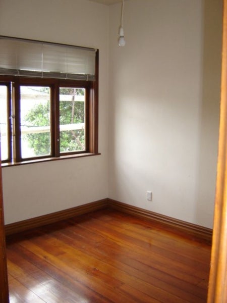 Newtown, 3 bedrooms64772260311939114