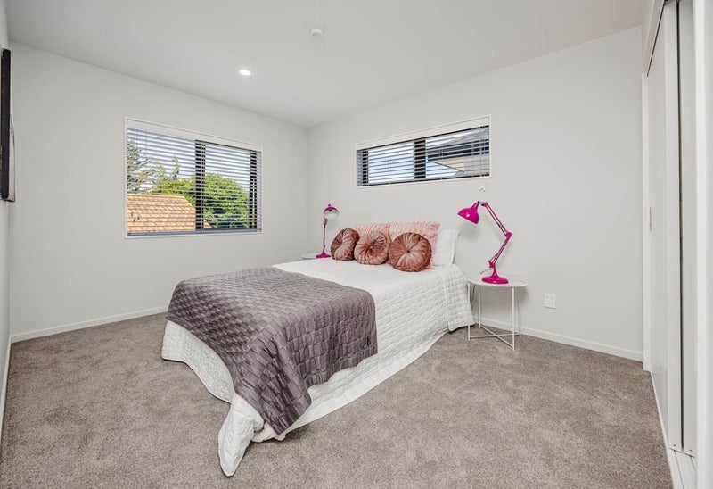 Mangere, 4 bedrooms64772648405378114