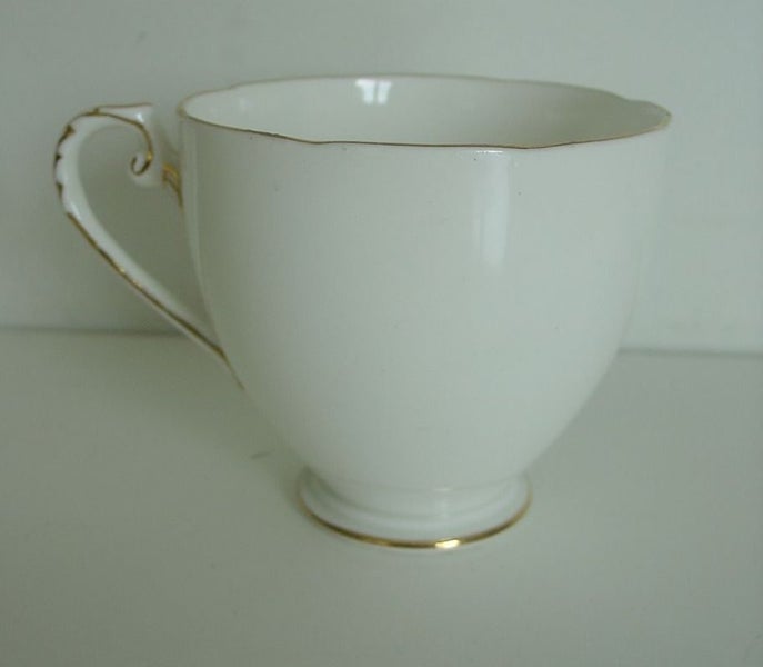 Peaceful Lake Wanaka Royal Grafton Carousel 6