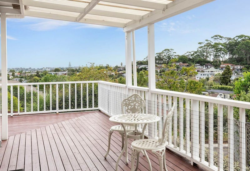 Forrest Hill, 3 bedrooms64773247890562113