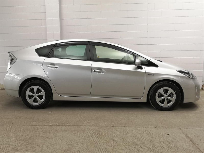 2014 Toyota Prius 1.8 S model with Low KM64773633281283112