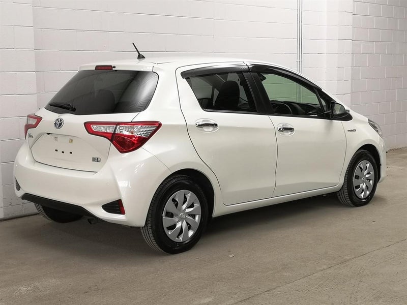 2019 Toyota Vitz Hybrid Yaris, Low km / Aqua pl...64773633347713111