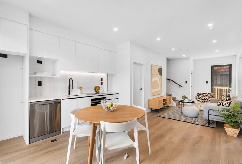 Sandringham, 3 bedrooms64774325961601114