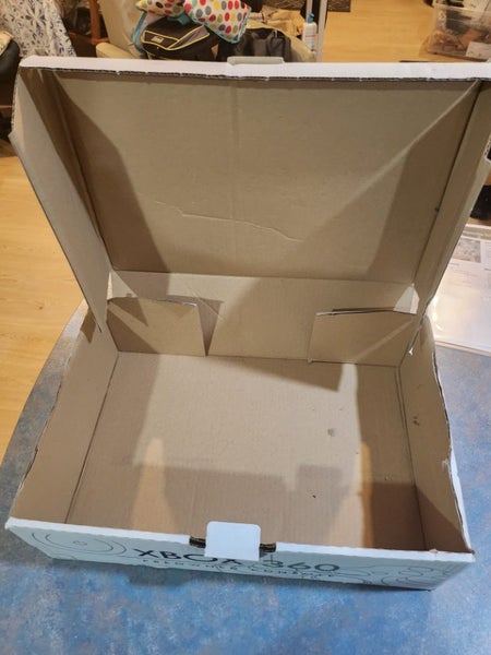 Pre-owned Xbox360 box- 2000s Carousel 8