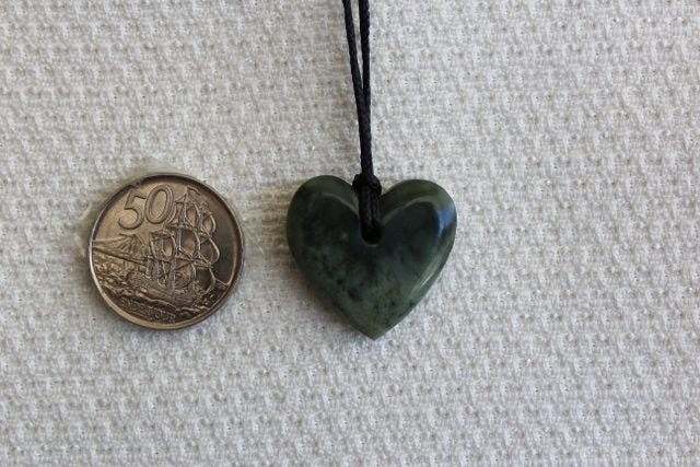 BEAUTIFUL SMALL LOVE HEART INANGA FLOWER POUNAMU / JADE Carousel 3