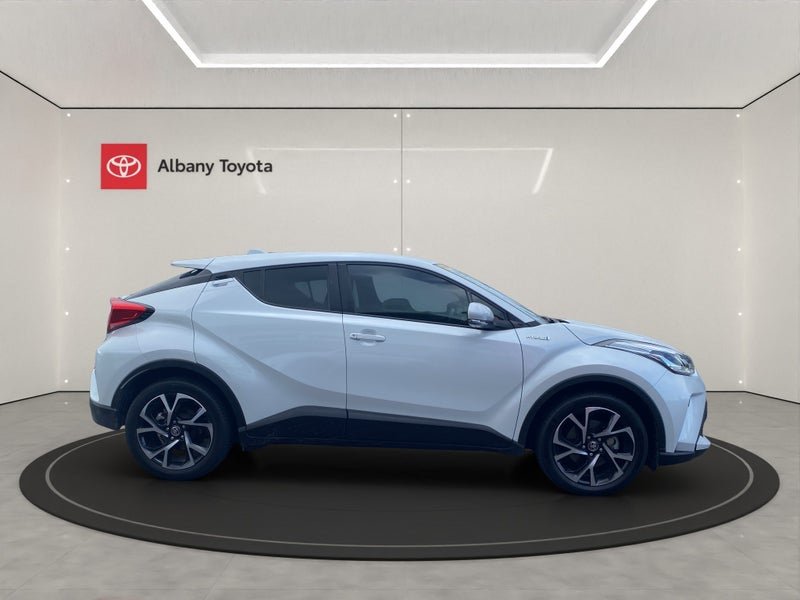 2022 Toyota C-HR 1.8P HV ECVT FWD SUV/5D/5S (CY...64779585327746111