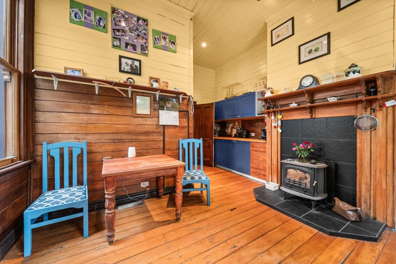 A Charming Family Haven!!! BEO $499,50064779887843585114