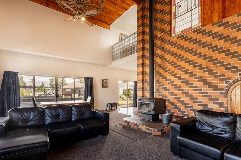 Character-Filled Home with Mountain Views64779887862017111