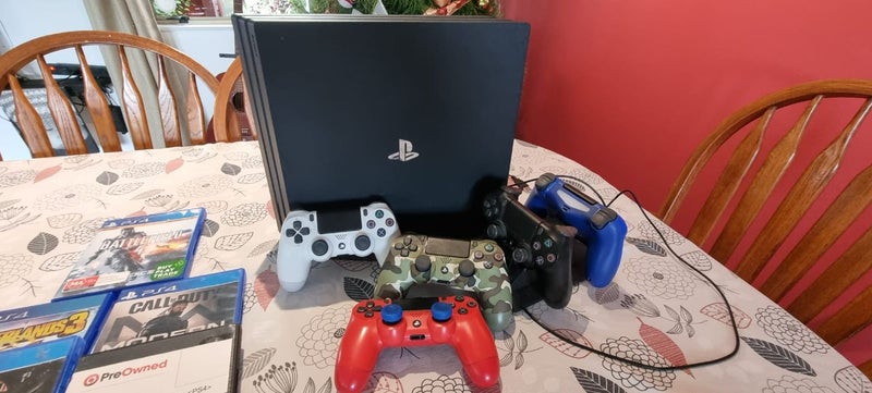 PS4 Pro Bundle Carousel 2