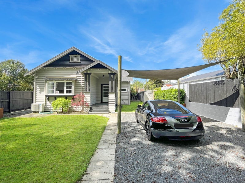 Claudelands, 3 bedrooms64780473287298110