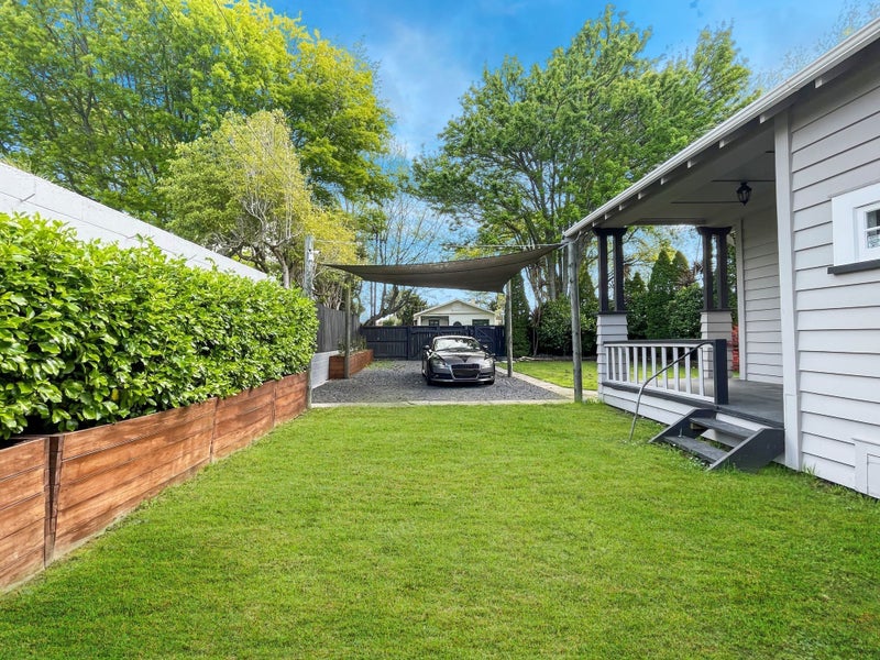 Claudelands, 3 bedrooms64780473287298111