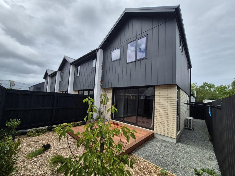 Shirley, 2 bedrooms64780575066753110