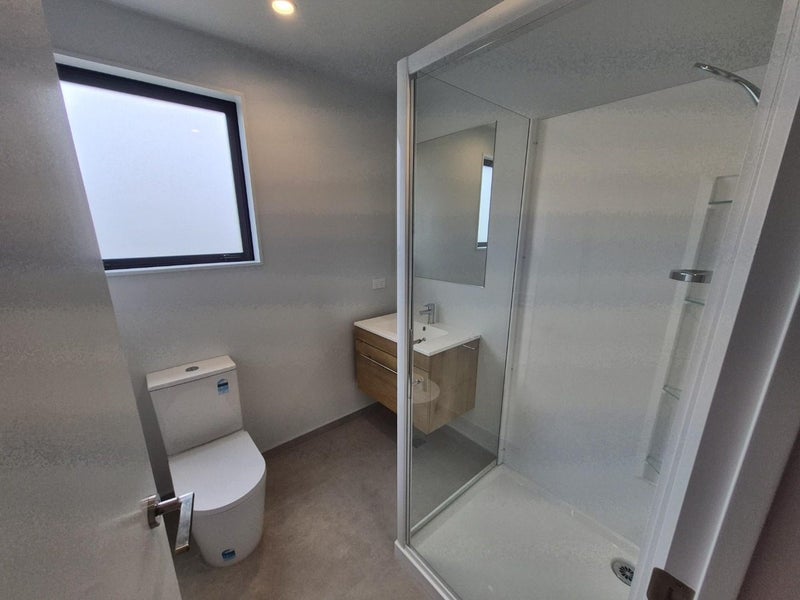 Shirley, 2 bedrooms64780575066753114