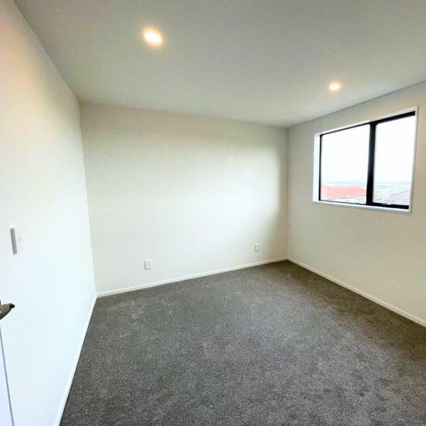 Papakura, 3 bedrooms64780677343107114