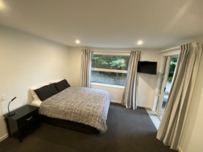 Cromwell, Studio64780767552642112