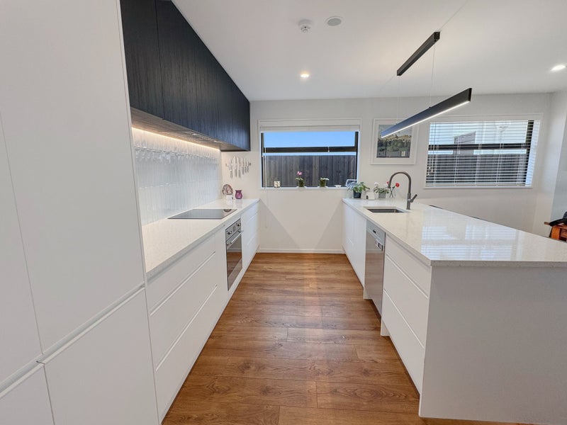 St. Albans, 3 bedrooms64780971889154113