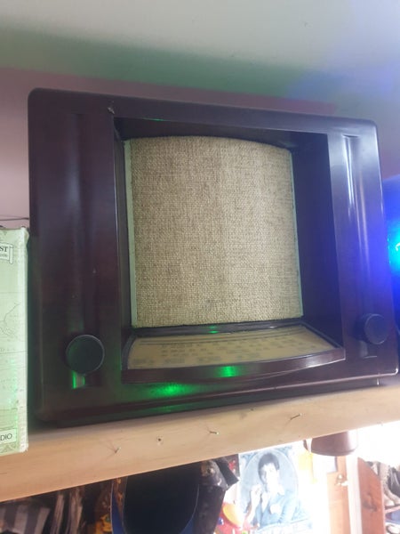 Vintage radio wireless Carousel 2