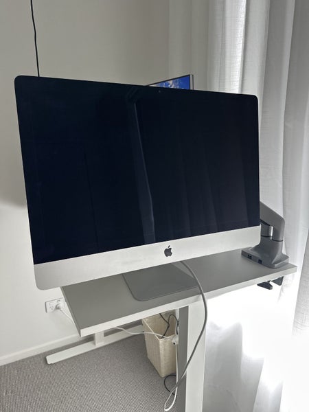Apple iMac 27 inch (Late 2013) in very good condition Carousel 1