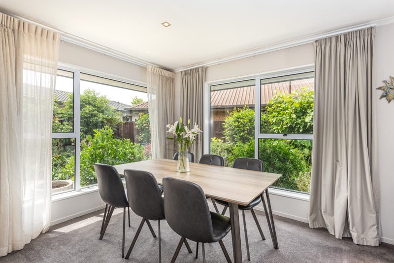 Burnside High School Zone Cracker!64782302235265113