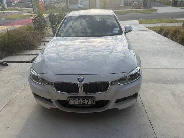 2016 BMW 330e E Drive64782507350275114